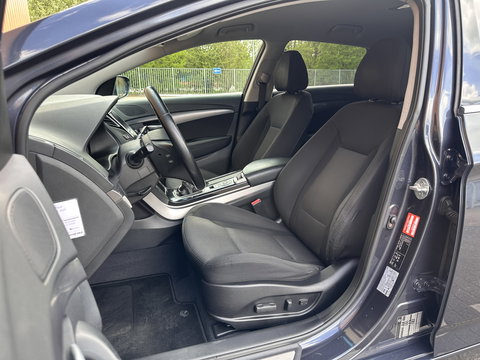 Hyundai i40 Wagon 1.6 GDI Blue Go! Edition | Cruise Control | Achteruitrijcamera | Parkeersensoren | Stoelverwarming | Elektrische Bestuurdersstoel | Keyless | Bluetooth |