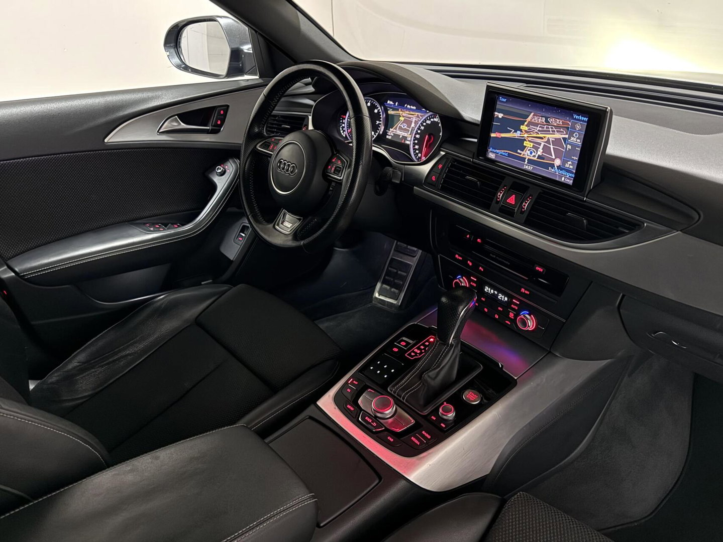 Audi A6 Avant 1.8 TFSI Ultra S-line Pano Navi Cruise Camera NAP