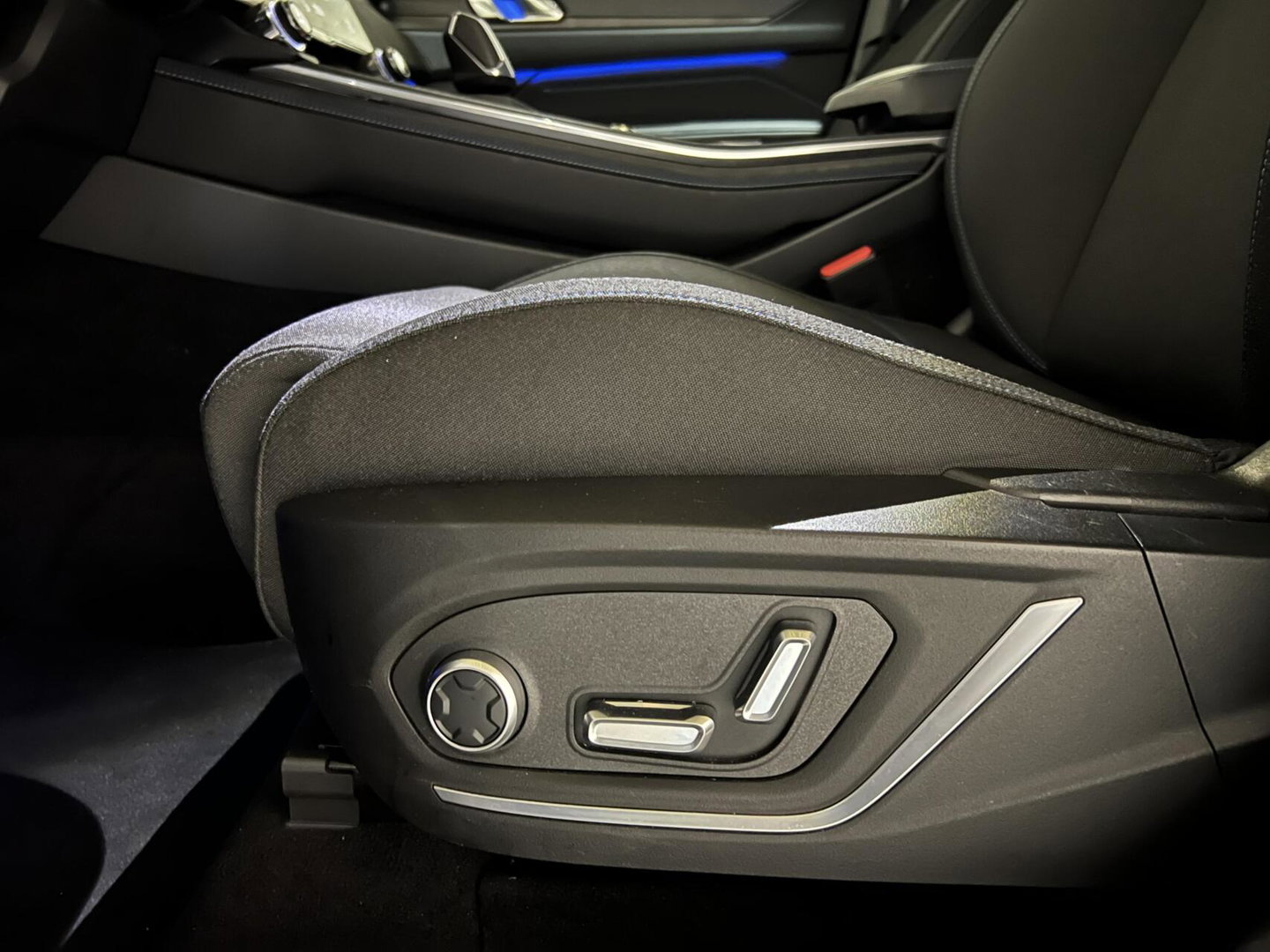 Lynk & Co 01 1.5 Plug-in Black Edition Sfeerver. 360° NAP