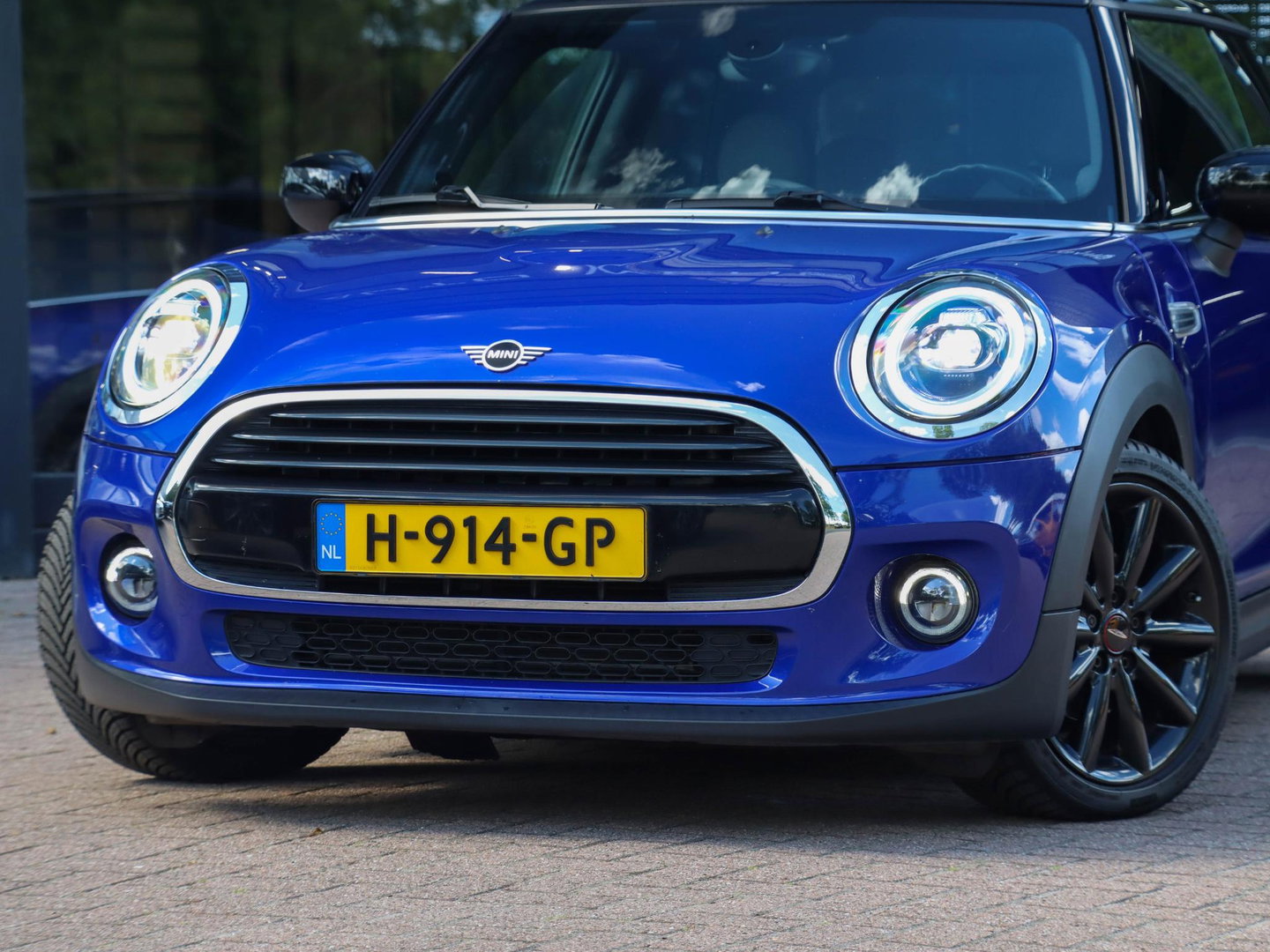 MINI 3-deurs 1.5 Cooper Automaat 136pk Harman Kardon Navigatie LED Dealeronderhouden