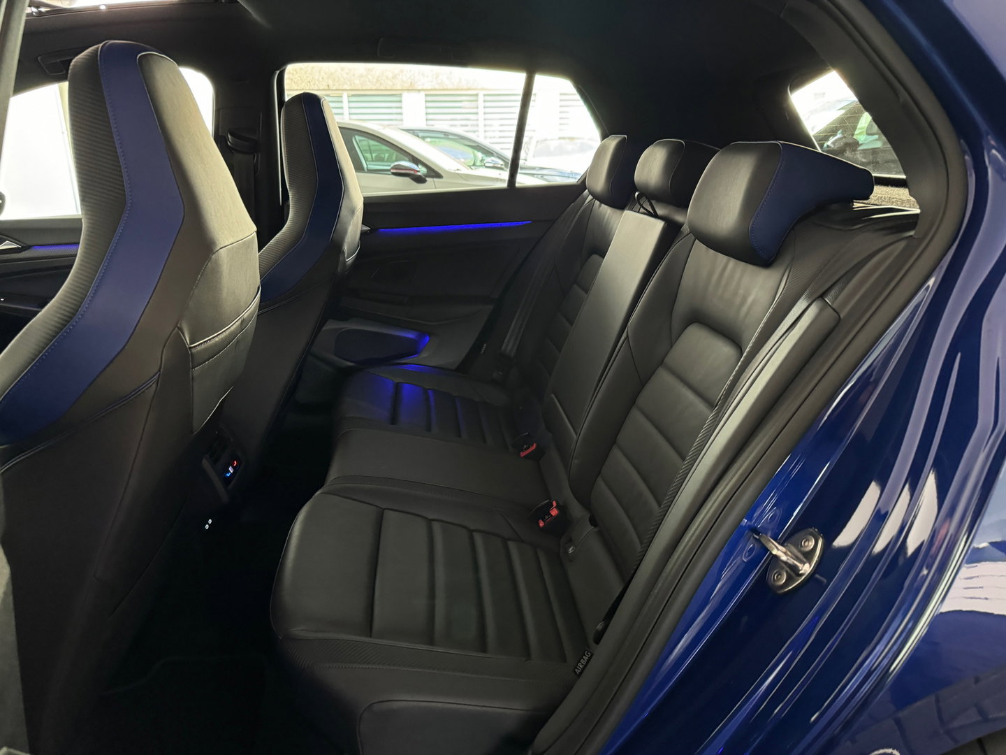 Volkswagen Golf 2.0 TSI R 4M Performance Pano|HuD|Memor|Akra