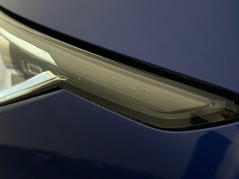 Volkswagen Golf 2.0 TSI R 4M Performance Pano|HuD|Memor|Akra