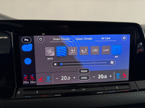 Volkswagen Golf 2.0 TSI R 4M Performance Pano|HuD|Memor|Akra