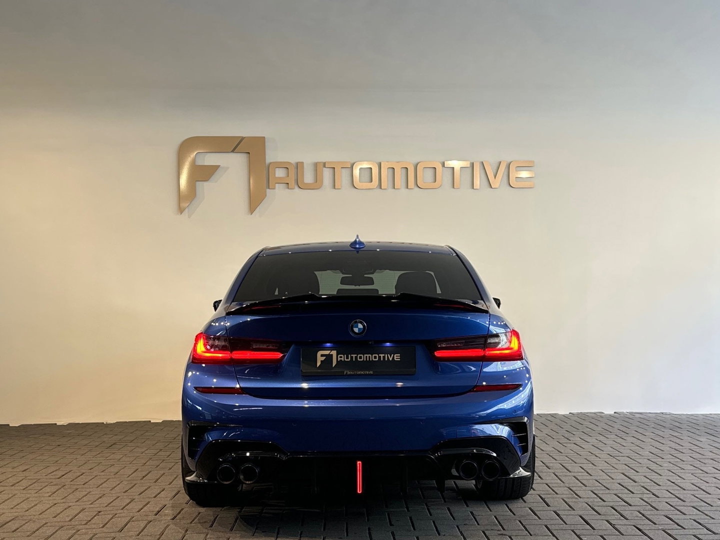 BMW 3-serie 330e High Executive M Sport Pano|HuD|Memory|VOL