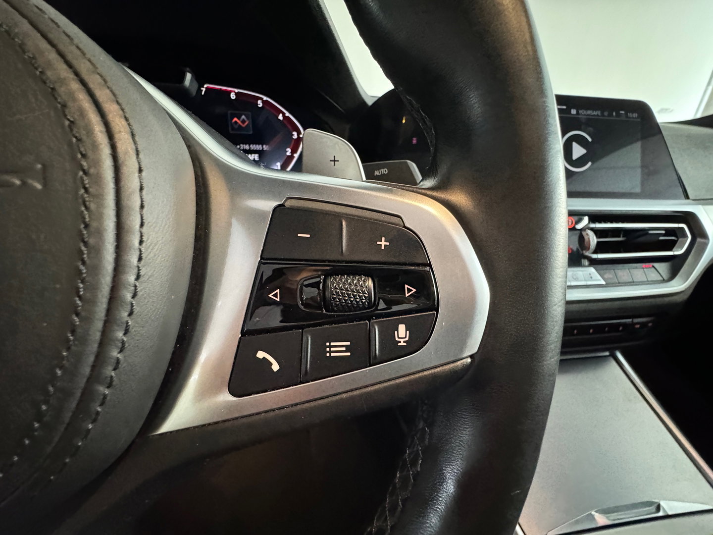 BMW 3-serie 330e High Executive M Sport Pano|HuD|Memory|VOL