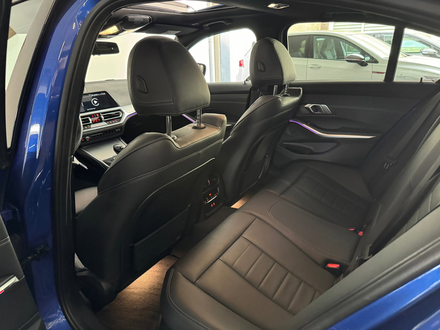 BMW 3-serie 330e High Executive M Sport Pano|HuD|Memory|VOL