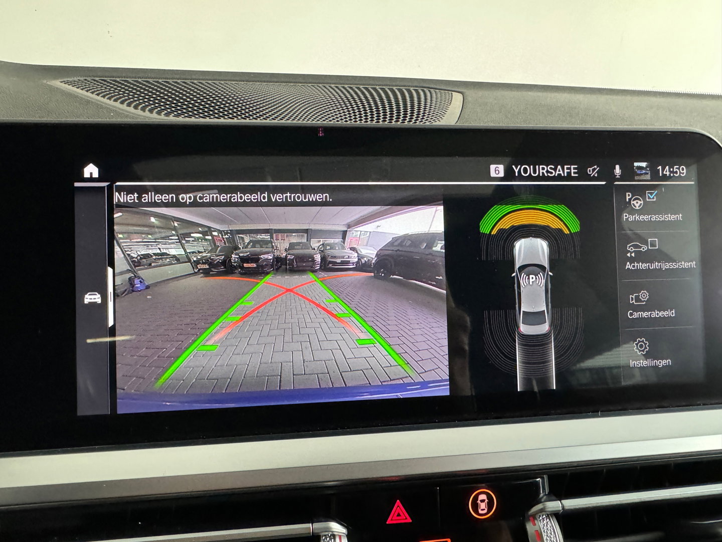BMW 3-serie 330e High Executive M Sport Pano|HuD|Memory|VOL