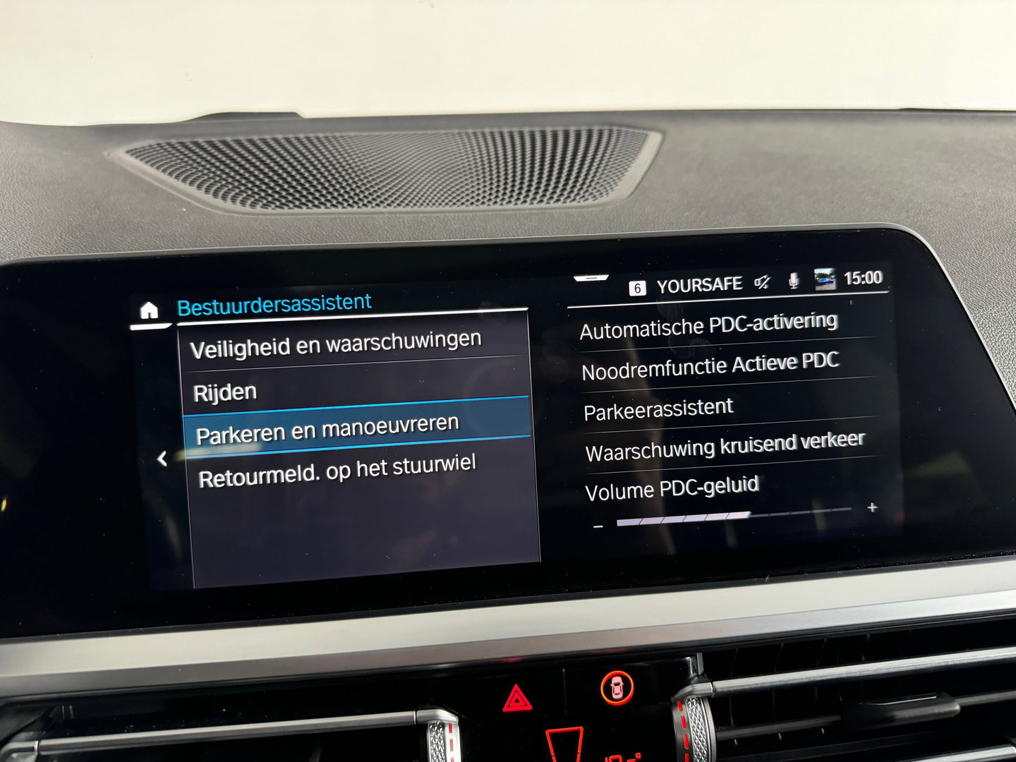 BMW 3-serie 330e High Executive M Sport Pano|HuD|Memory|VOL