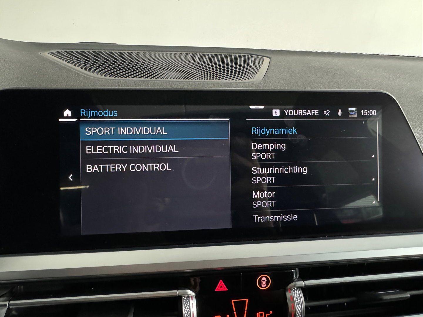 BMW 3-serie 330e High Executive M Sport Pano|HuD|Memory|VOL