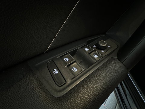 Volkswagen Tiguan 1.5 TSI ACT Highline R Line Pano|Memory|BTW