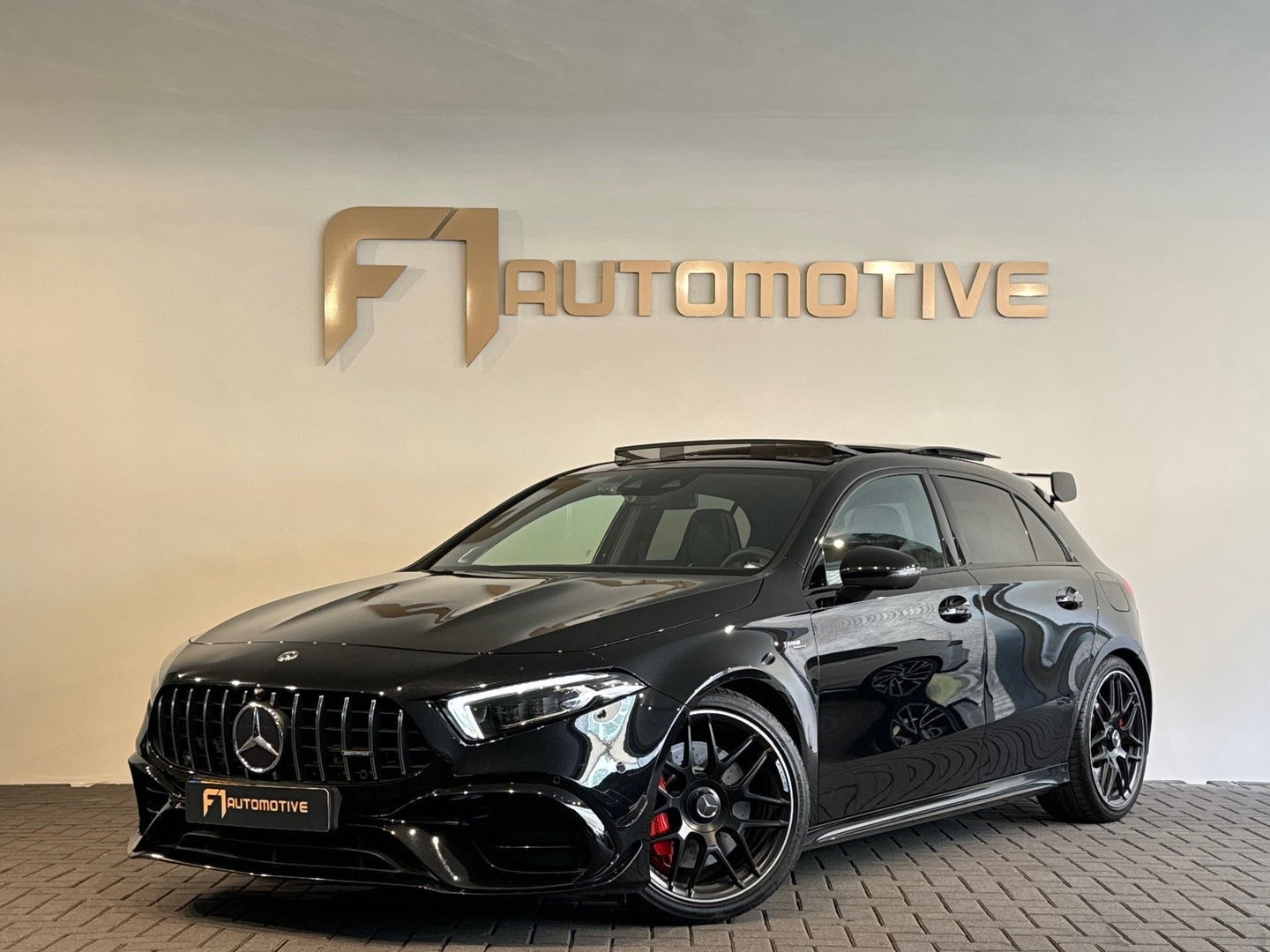 Mercedes-Benz A-Klasse AMG 45 S 4M+ Premium+ Pano|Kuip|Memory