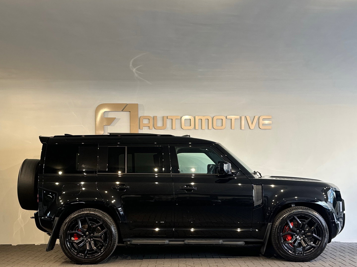 Land Rover Defender 110 2.0 P300e 110 X-Dynamic HSE URBAN|HUD