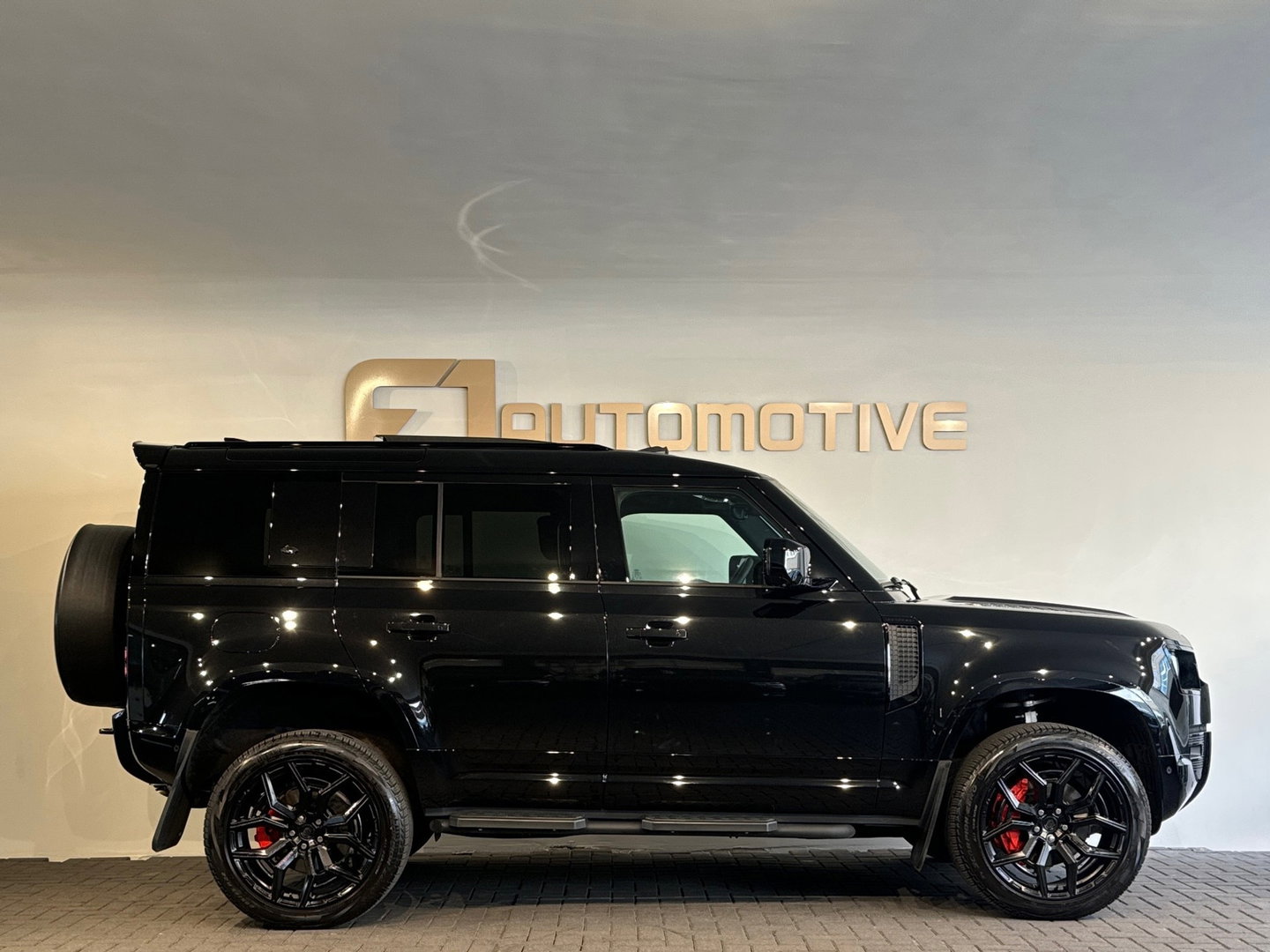 Land Rover Defender 110 2.0 P300e 110 X-Dynamic HSE URBAN|HUD