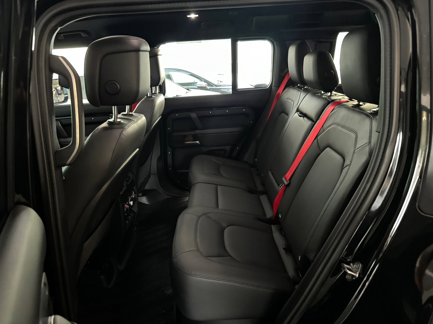 Land Rover Defender 110 2.0 P300e 110 X-Dynamic HSE URBAN|HUD