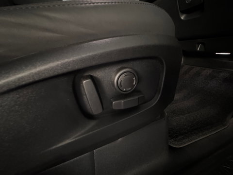 Land Rover Defender 110 2.0 P300e 110 X-Dynamic HSE URBAN|HUD