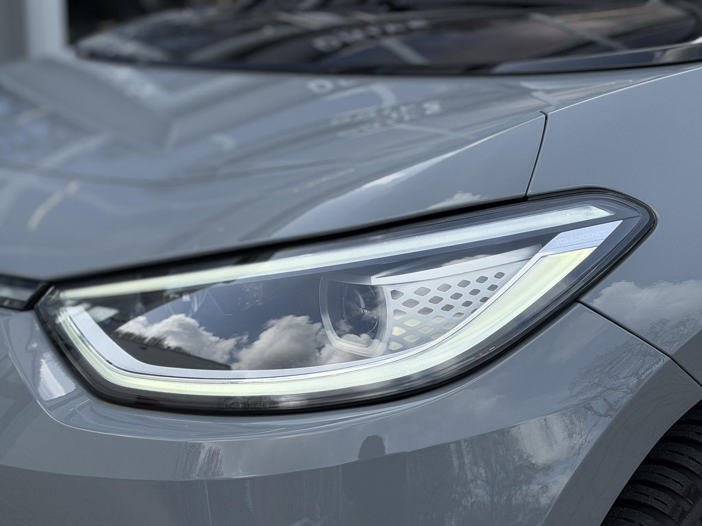 Volkswagen ID.3 First Max 58 kWh |SOH94%|Pano|ACC|HUD|20"|Allweather|Trekhaak|Moonstone