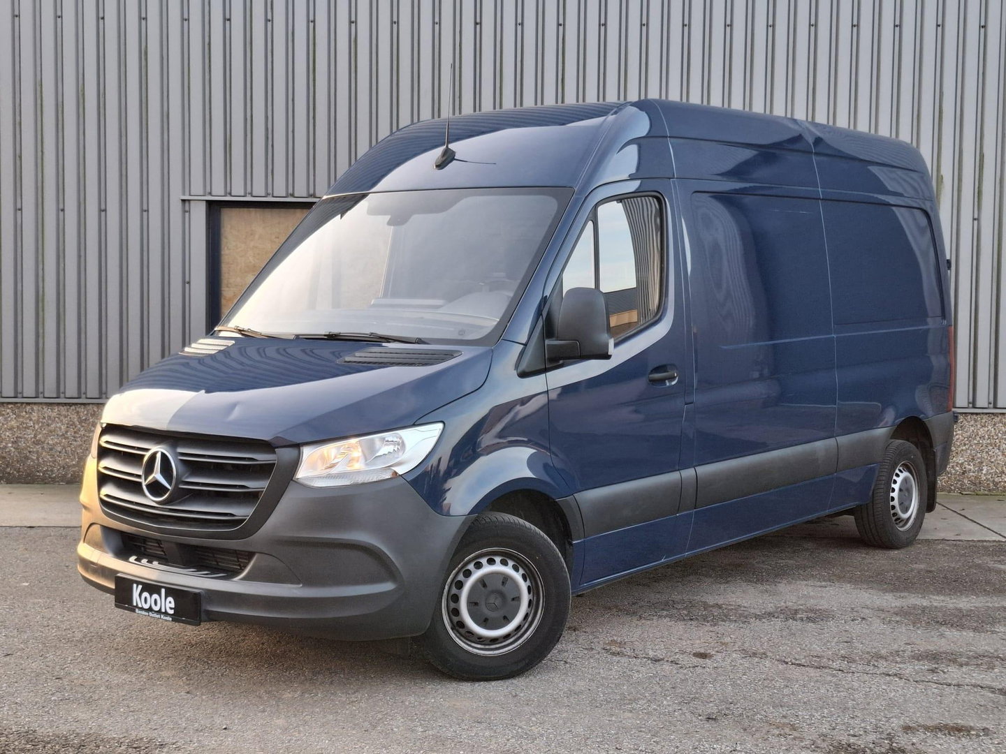 Mercedes-Benz Sprinter 311 2.2 CDI L2H2 / AIRCO / CAMERA / 3 ZITS / DEALER ONDERHOUDEN / NAVI