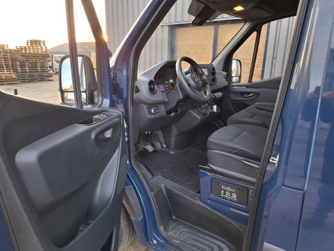 Mercedes-Benz Sprinter 311 2.2 CDI L2H2 / AIRCO / CAMERA / 3 ZITS / DEALER ONDERHOUDEN / NAVI