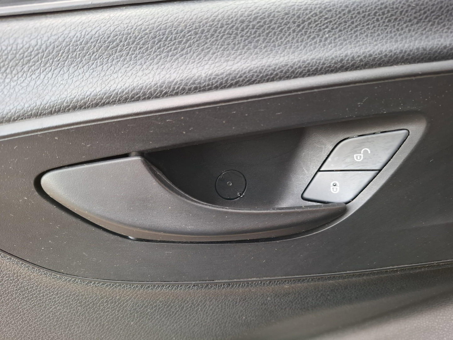 Mercedes-Benz Sprinter 311 2.2 CDI L2H2 / AIRCO / CAMERA / 3 ZITS / DEALER ONDERHOUDEN / NAVI