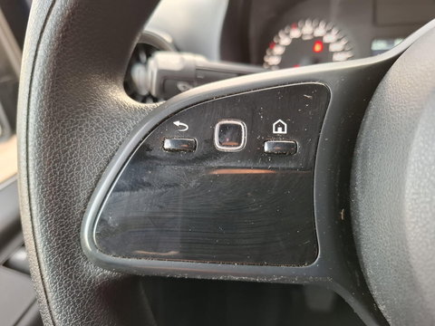 Mercedes-Benz Sprinter 311 2.2 CDI L2H2 / AIRCO / CAMERA / 3 ZITS / DEALER ONDERHOUDEN / NAVI