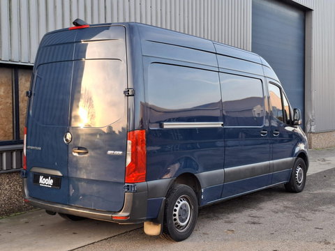 Mercedes-Benz Sprinter 311 2.2 CDI L2H2 / AIRCO / CAMERA / 3 ZITS / DEALER ONDERHOUDEN / NAVI