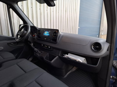 Mercedes-Benz Sprinter 311 2.2 CDI L2H2 / AIRCO / CAMERA / 3 ZITS / DEALER ONDERHOUDEN / NAVI