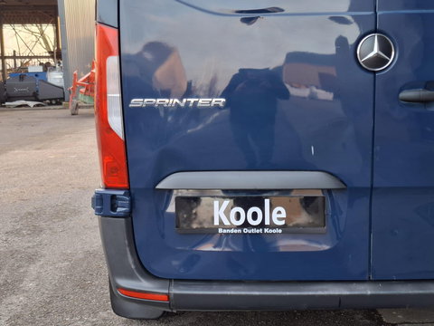 Mercedes-Benz Sprinter 311 2.2 CDI L2H2 / AIRCO / CAMERA / 3 ZITS / DEALER ONDERHOUDEN / NAVI