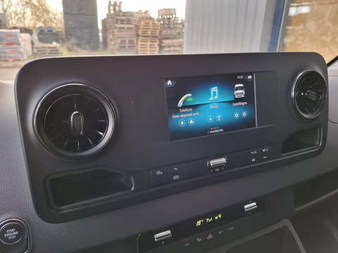 Mercedes-Benz Sprinter 311 2.2 CDI L2H1 Functional / AIRCO / CAMERA / 3 ZITS / DEALER ONDERHOUDEN / NAVI