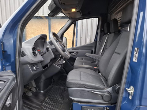 Mercedes-Benz Sprinter 311 2.2 CDI L2H1 Functional / AIRCO / CAMERA / 3 ZITS / DEALER ONDERHOUDEN / NAVI