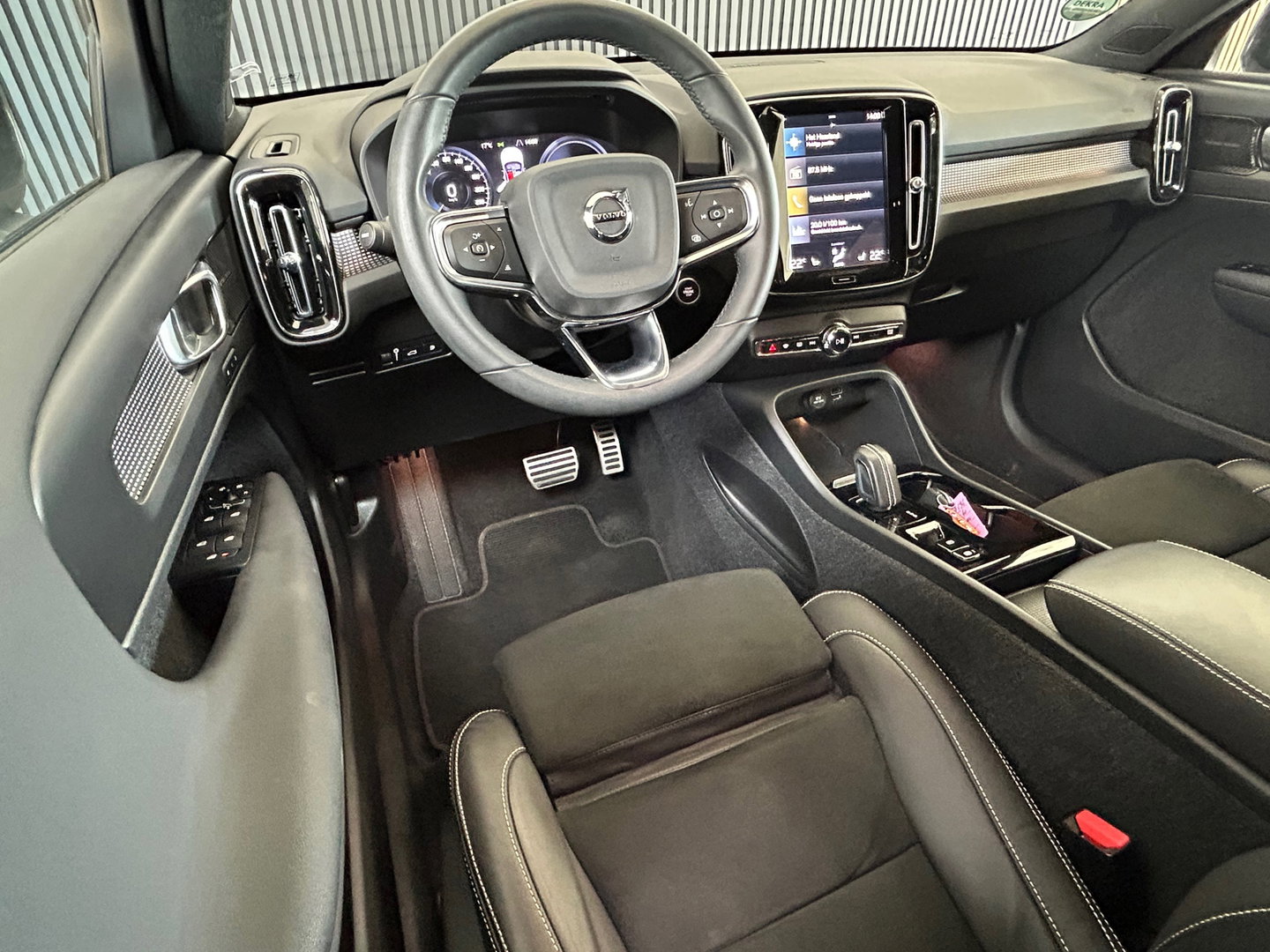 Volvo XC40 1.5 T5 Recharge Inscription 193KW/262pk DCT7|R-Design|Harman/KARDON|LEER/ALCANTARA|MEMORYSTOEL|CAMERA|PDC