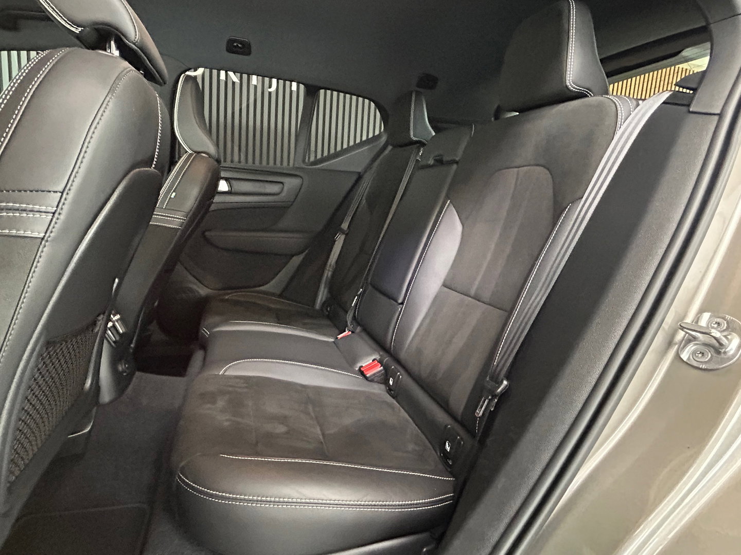 Volvo XC40 1.5 T5 Recharge Inscription 193KW/262pk DCT7|R-Design|Harman/KARDON|LEER/ALCANTARA|MEMORYSTOEL|CAMERA|PDC