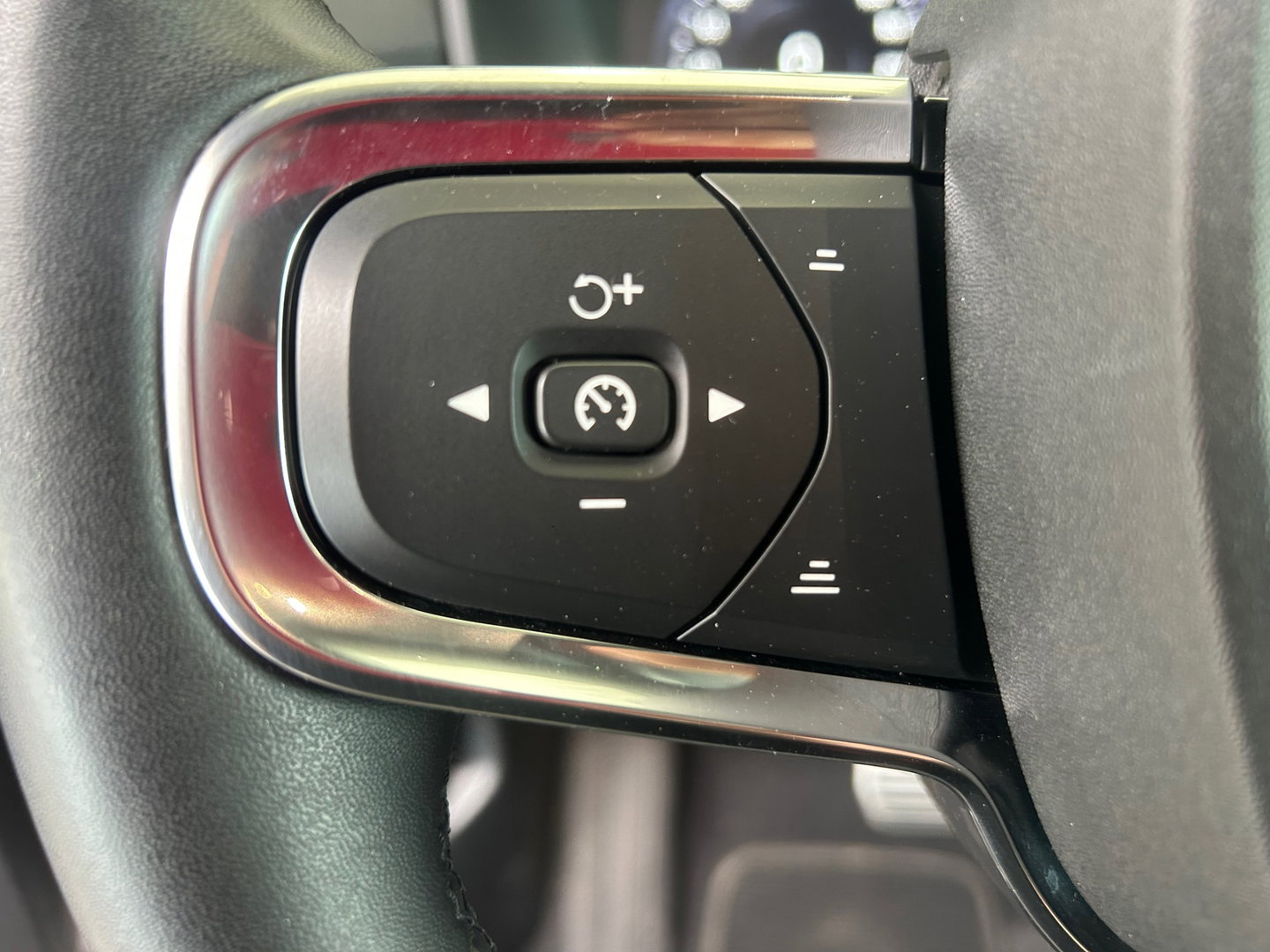 Volvo XC40 1.5 T5 Recharge Inscription 193KW/262pk DCT7|R-Design|Harman/KARDON|LEER/ALCANTARA|MEMORYSTOEL|CAMERA|PDC