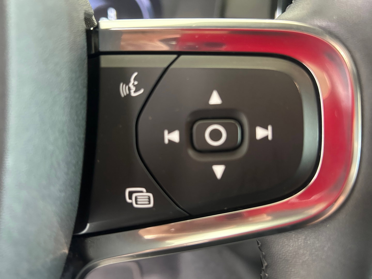 Volvo XC40 1.5 T5 Recharge Inscription 193KW/262pk DCT7|R-Design|Harman/KARDON|LEER/ALCANTARA|MEMORYSTOEL|CAMERA|PDC