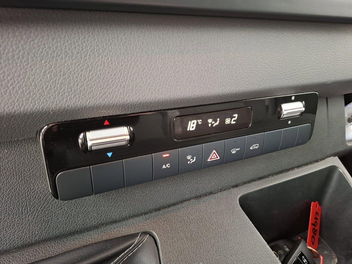 Mercedes-Benz Sprinter 311 2.2 CDI L2H2 AIRCO / CAMERA / 3 ZITS / DEALER ONDERHOUDEN / NAVI