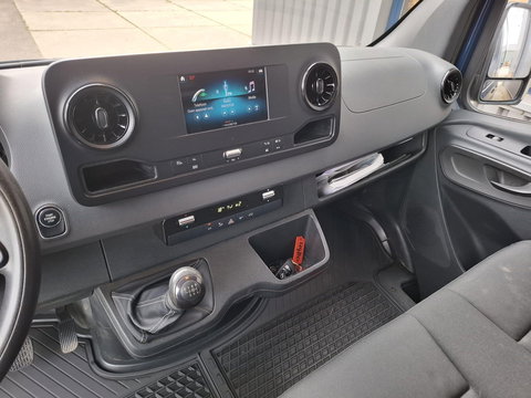 Mercedes-Benz Sprinter 311 2.2 CDI L2H2 AIRCO / CAMERA / 3 ZITS / DEALER ONDERHOUDEN / NAVI