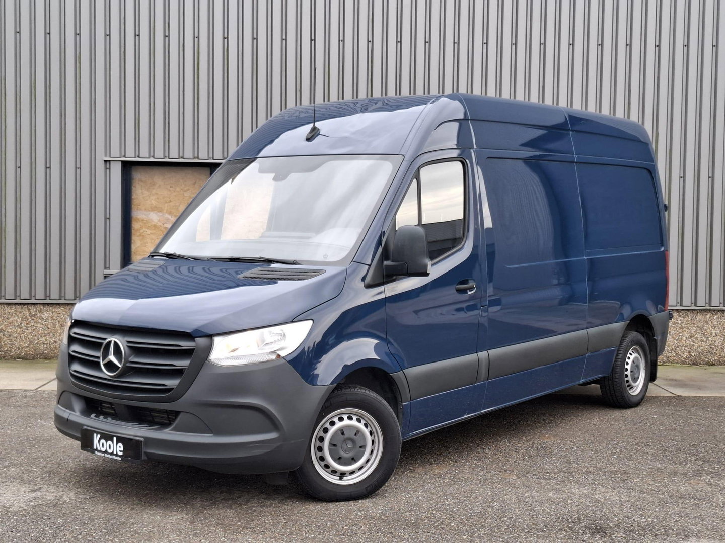 Mercedes-Benz Sprinter 311 2.2 CDI L2H1 / AIRCO / CAMERA / 3 ZITS / DEALER ONDERHOUDEN / NAVI