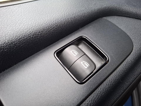 Mercedes-Benz Sprinter 311 2.2 CDI L2H1 / AIRCO / CAMERA / 3 ZITS / DEALER ONDERHOUDEN / NAVI