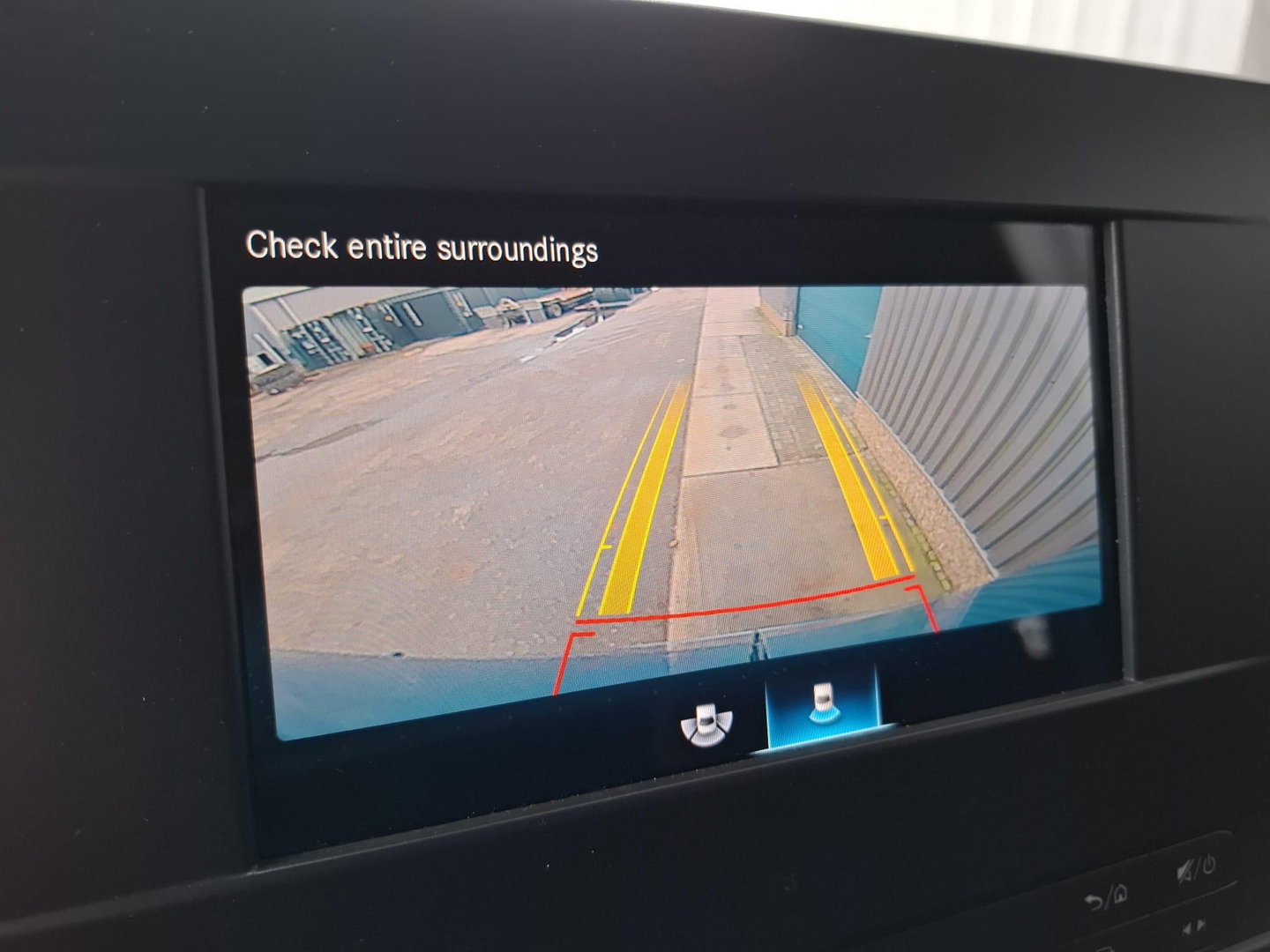 Mercedes-Benz Sprinter 311 2.2 CDI L2H1 / AIRCO / CAMERA / 3 ZITS / DEALER ONDERHOUDEN / NAVI