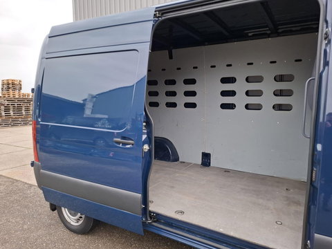 Mercedes-Benz Sprinter 311 2.2 CDI L2H1 / AIRCO / CAMERA / 3 ZITS / DEALER ONDERHOUDEN / NAVI