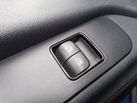 Mercedes-Benz Sprinter 311 2.2 CDI L2H2 AIRCO / CAMERA / 3 ZITS / DEALER ONDERHOUDEN / NAVI