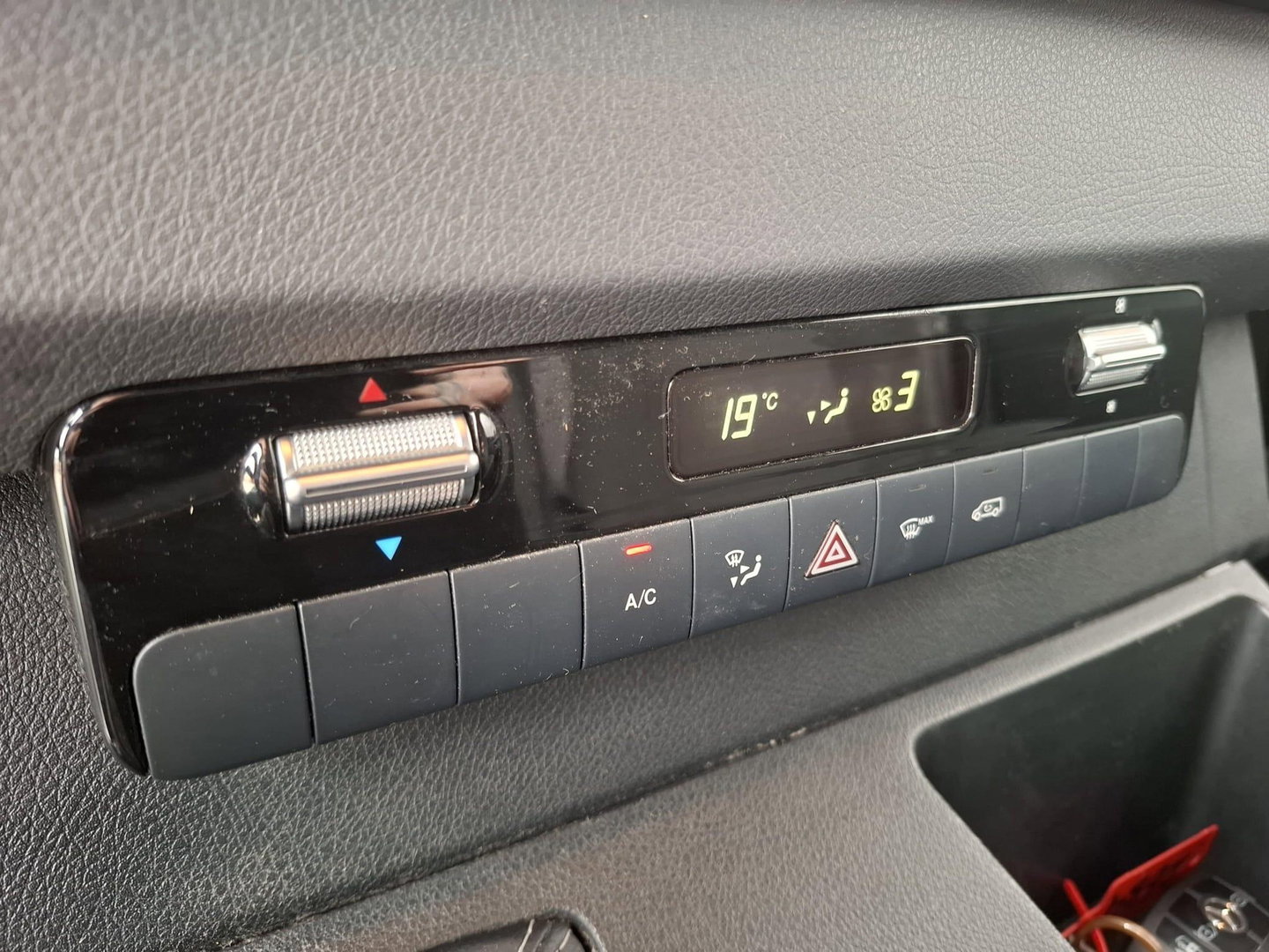 Mercedes-Benz Sprinter 311 2.2 CDI L2H2 AIRCO / CAMERA / 3 ZITS / DEALER ONDERHOUDEN / NAVI