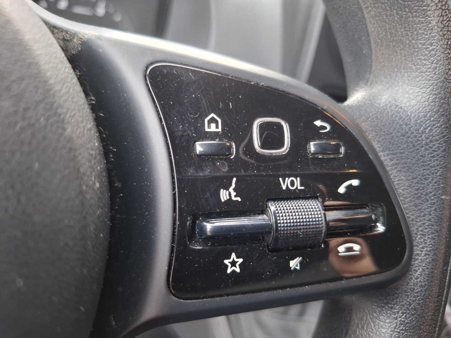 Mercedes-Benz Sprinter 311 2.2 CDI L2H2 AIRCO / CAMERA / 3 ZITS / DEALER ONDERHOUDEN / NAVI