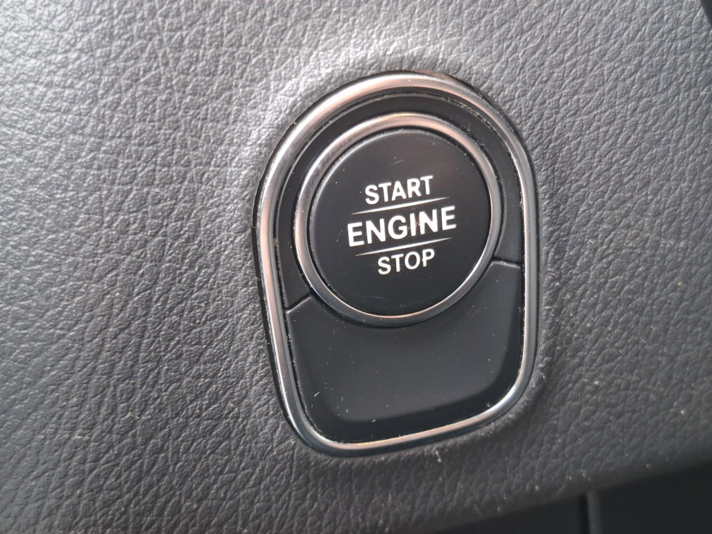 Mercedes-Benz Sprinter 311 2.2 CDI L2H2 AIRCO / CAMERA / 3 ZITS / DEALER ONDERHOUDEN / NAVI