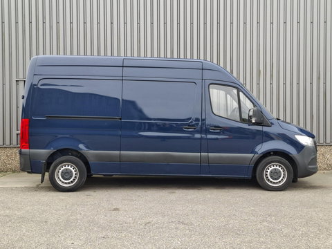 Mercedes-Benz Sprinter 311 2.2 CDI L2H2 AIRCO / CAMERA / 3 ZITS / DEALER ONDERHOUDEN / NAVI
