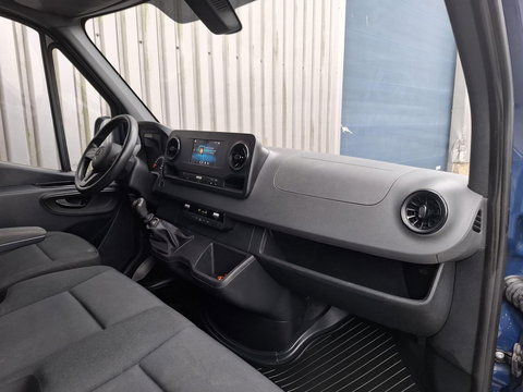 Mercedes-Benz Sprinter 311 2.2 CDI L2H2 AIRCO / CAMERA / 3 ZITS / DEALER ONDERHOUDEN / NAVI