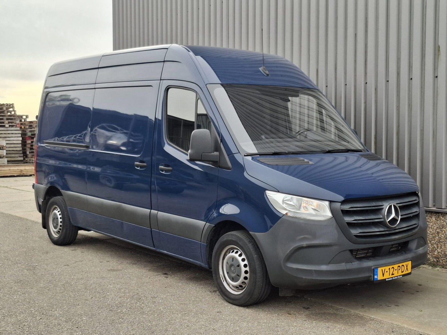 Mercedes-Benz Sprinter 311 2.2 CDI L2H2 AIRCO / CAMERA / 3 ZITS / DEALER ONDERHOUDEN / NAVI
