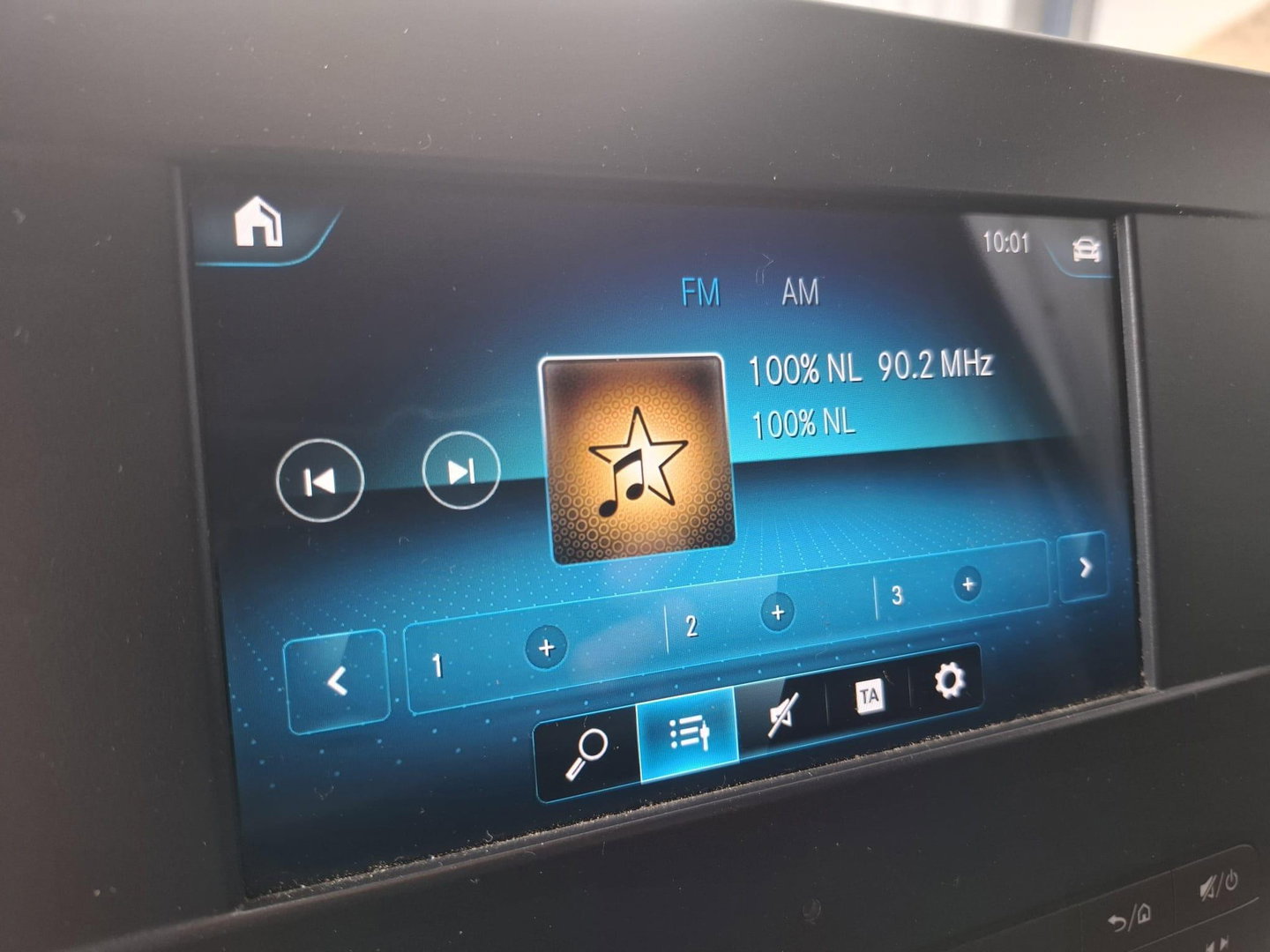 Mercedes-Benz Sprinter 311 2.2 CDI L2H2 AIRCO / CAMERA / 3 ZITS / DEALER ONDERHOUDEN / NAVI