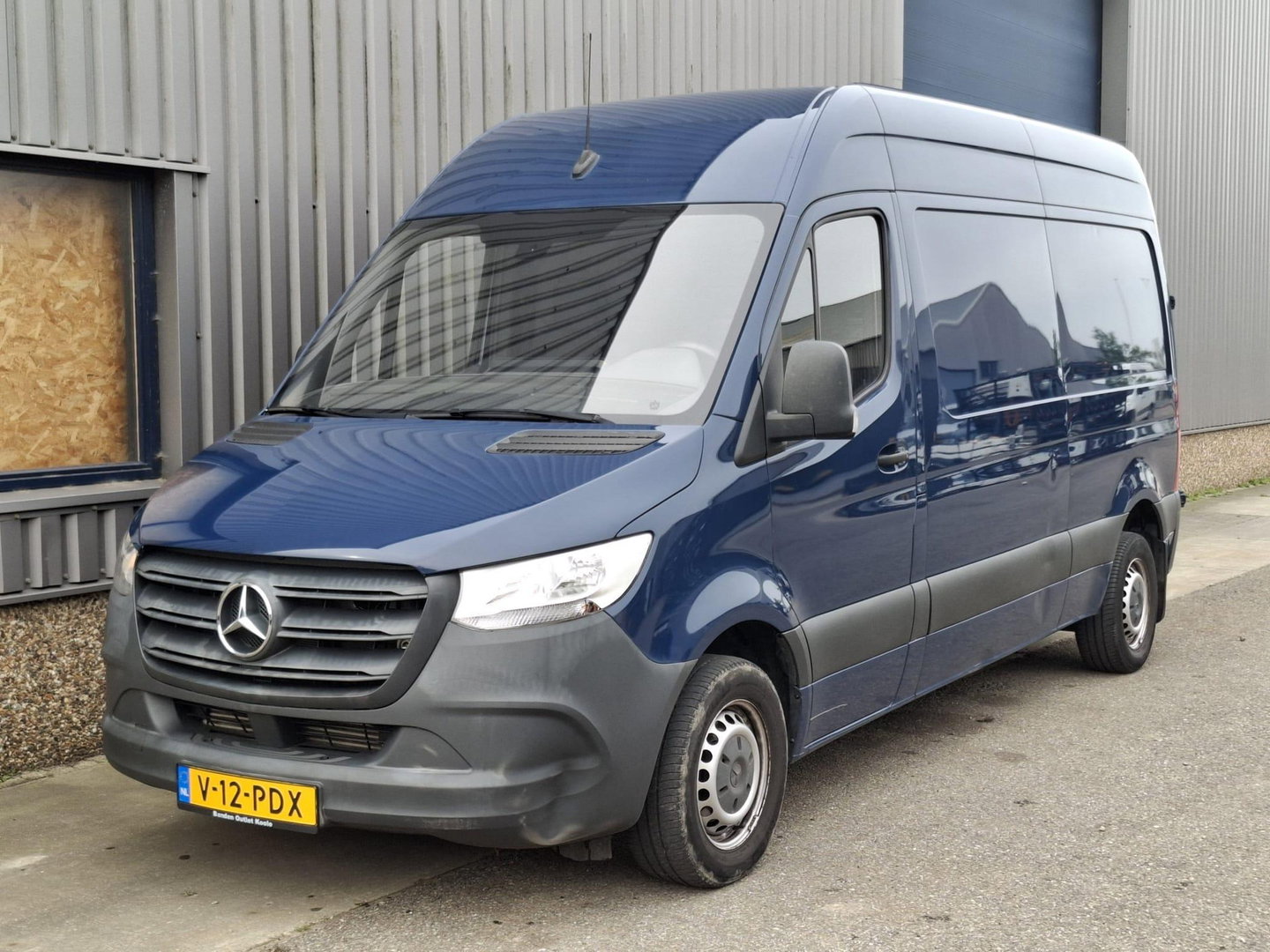 Mercedes-Benz Sprinter 311 2.2 CDI L2H2 AIRCO / CAMERA / 3 ZITS / DEALER ONDERHOUDEN / NAVI