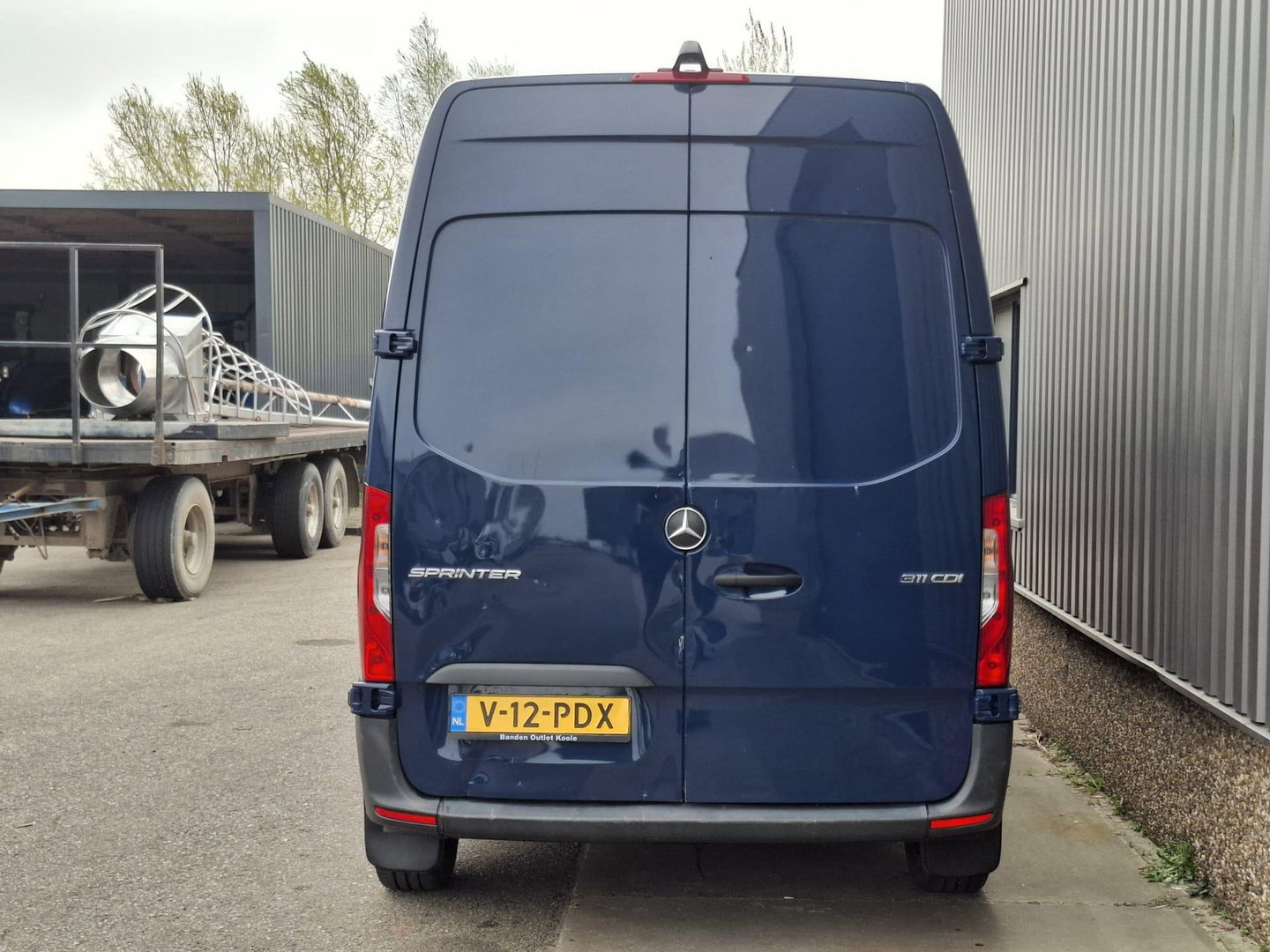 Mercedes-Benz Sprinter 311 2.2 CDI L2H2 AIRCO / CAMERA / 3 ZITS / DEALER ONDERHOUDEN / NAVI
