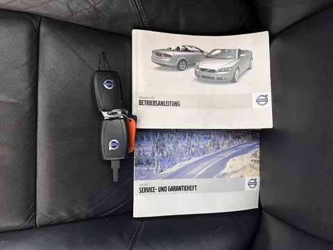 Volvo C70 Convertible 2.4 D5 Summum Aut. *LEATHER | XENON | CARPLAY | MEMORY-PACK | HEATED-COMFORTSEATS | ECC | PDC | CRUISE | TOWBAR | 17''ALU*